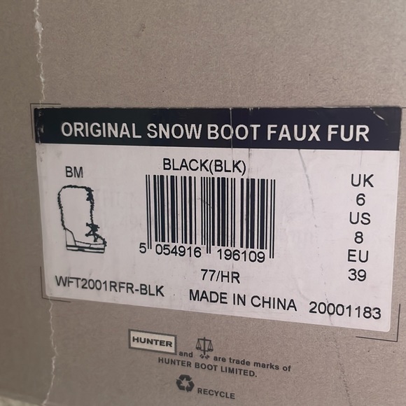 Furry winter snow boots - size 8 run a little sm, brand new never worn, Hunter - Picture 9 of 12